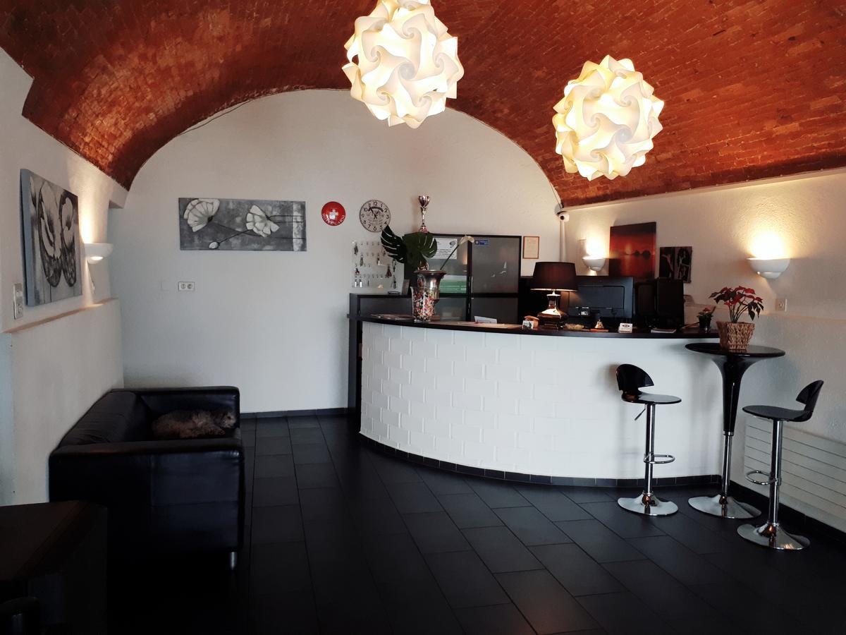 Hotel Garni Battello Melide Buitenkant foto